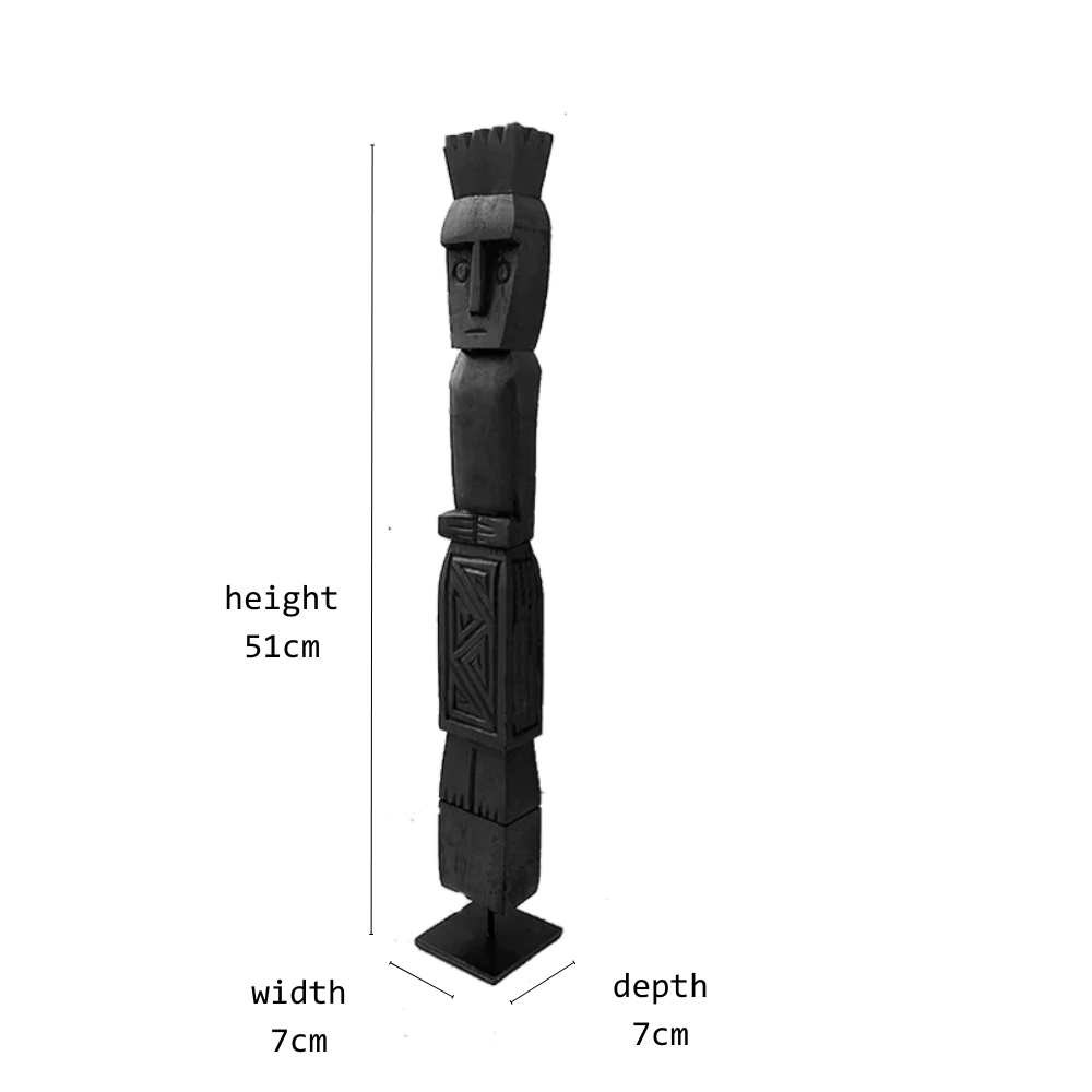 uomo sculpture large black